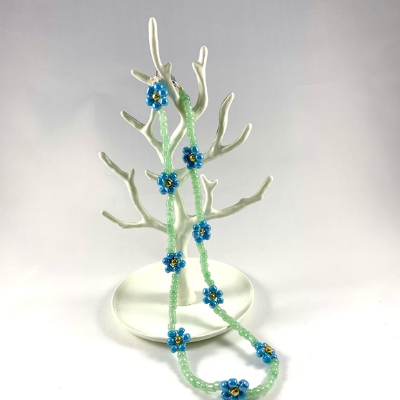 beaded daisy chain choker - Picture 3 of 4